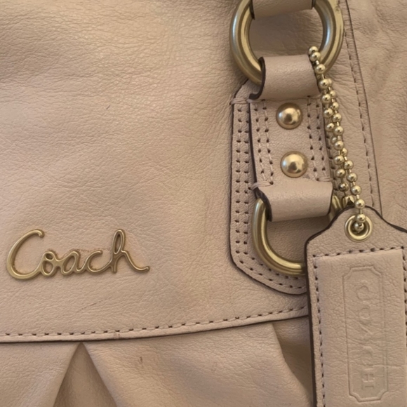 Coach Ashley  leather satchel in creme color with pink interior.  Gorgeous bag. - Picture 6 of 7